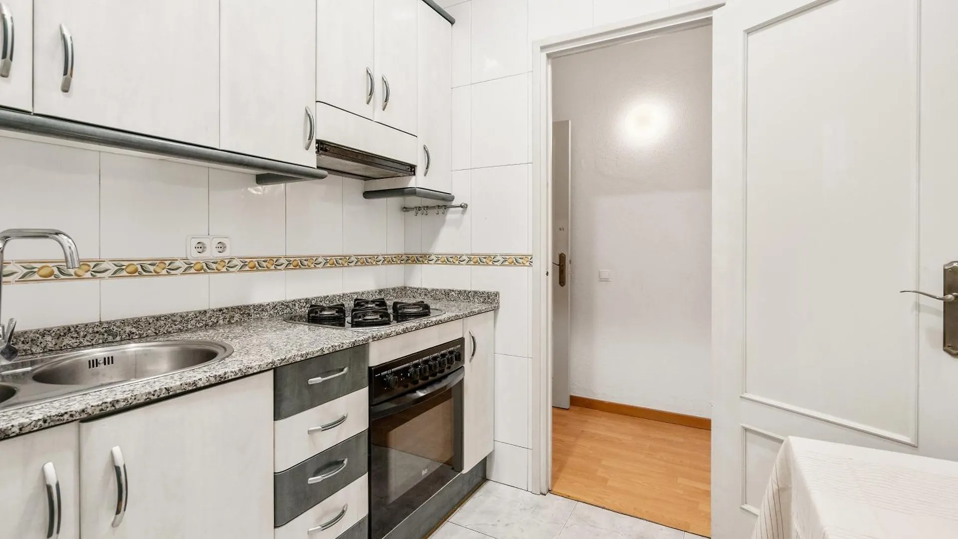 Spacious 5-Bedroom Apartment In Central Barcelona
