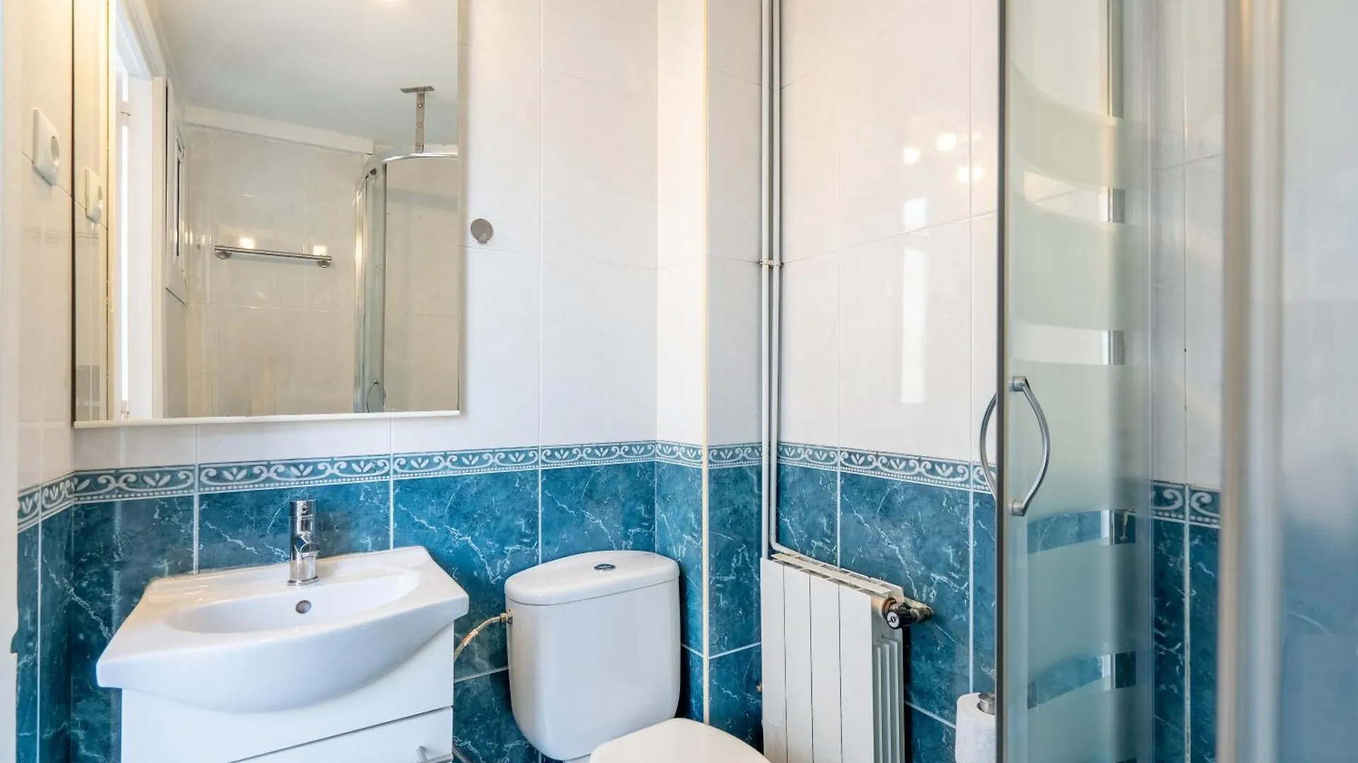 Spacious 5-Bedroom Apartment In Central Barcelona