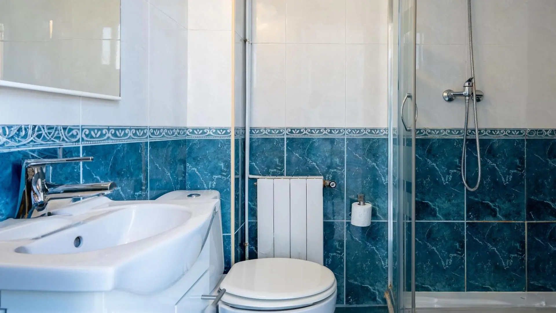 Spacious 5-Bedroom Apartment In Central Barcelona